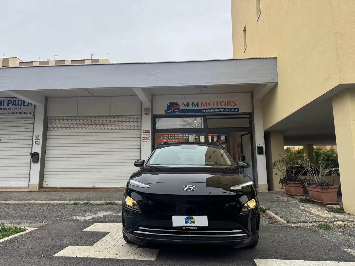 Hyundai KONA Kona Electric I 2018 39 kWh EV Xprime+ Safety Pack Zwart - 2