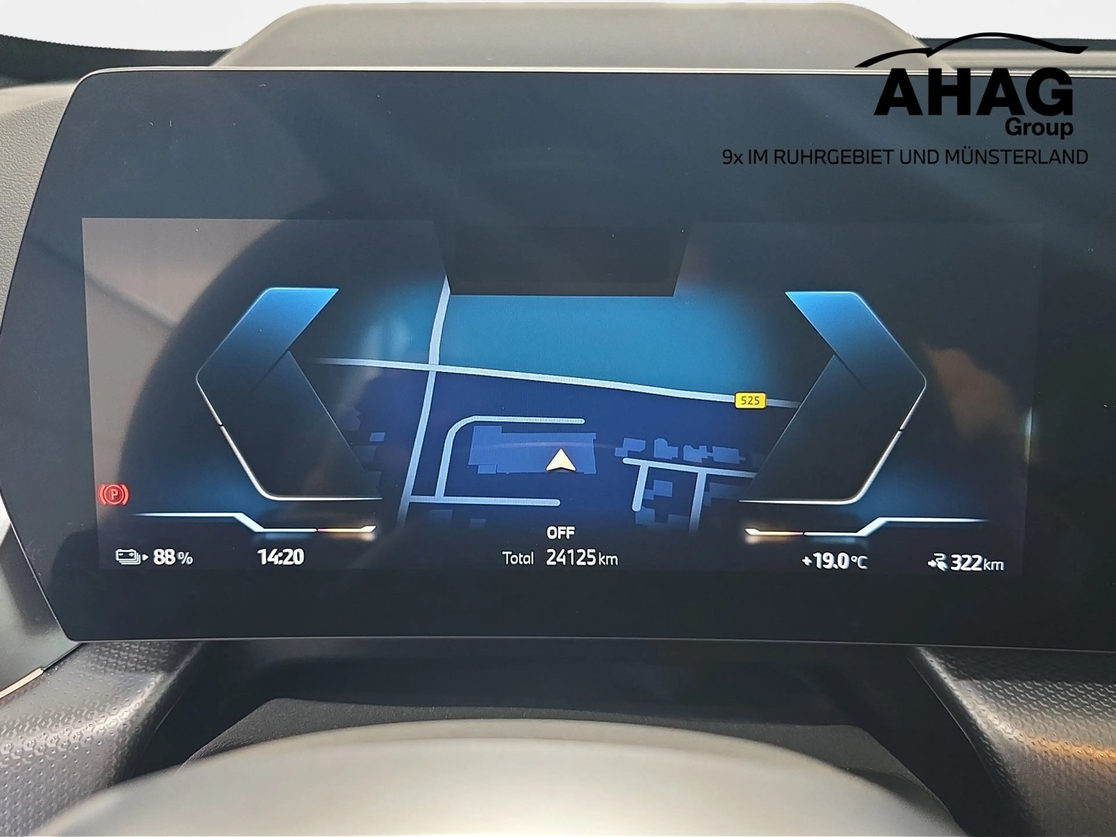 BMW iX1 xDrive30 M Sport Pro AHK H/K 360° ACC — photo 11