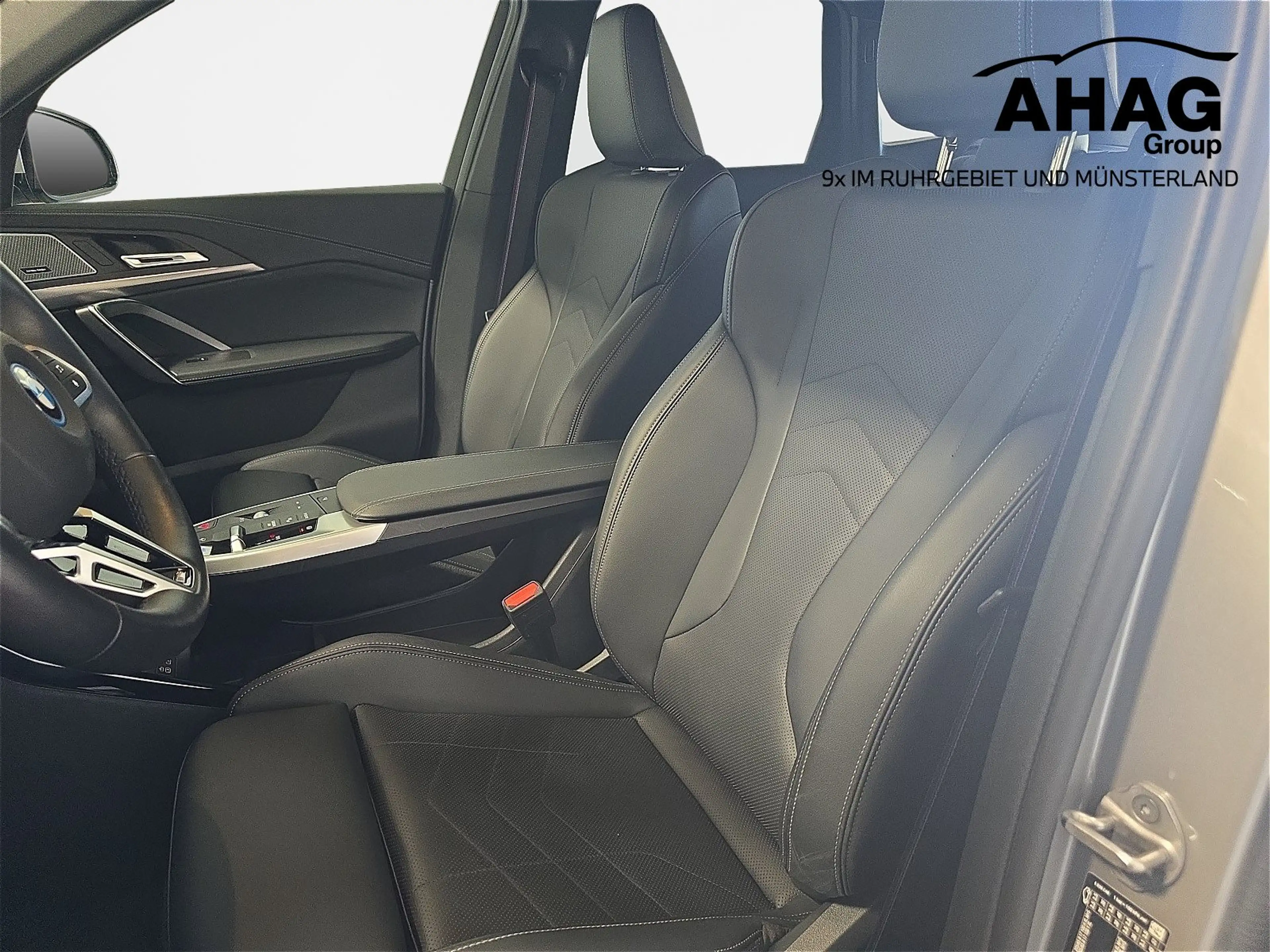 BMW iX1 xDrive30 M Sport Pro AHK H/K 360° ACC — photo 7