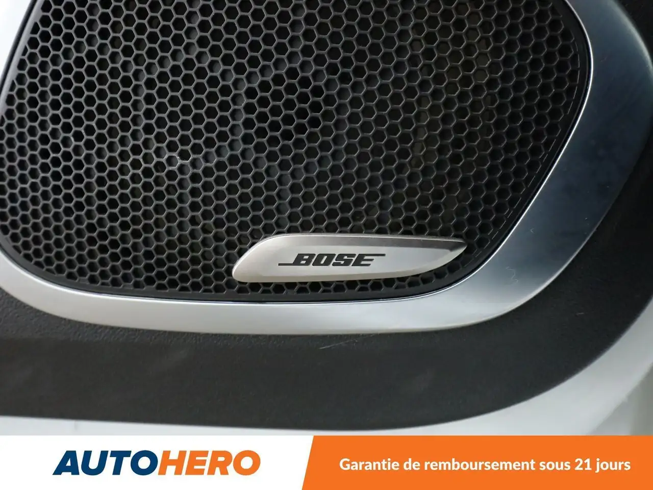 Renault Captur — photo 32