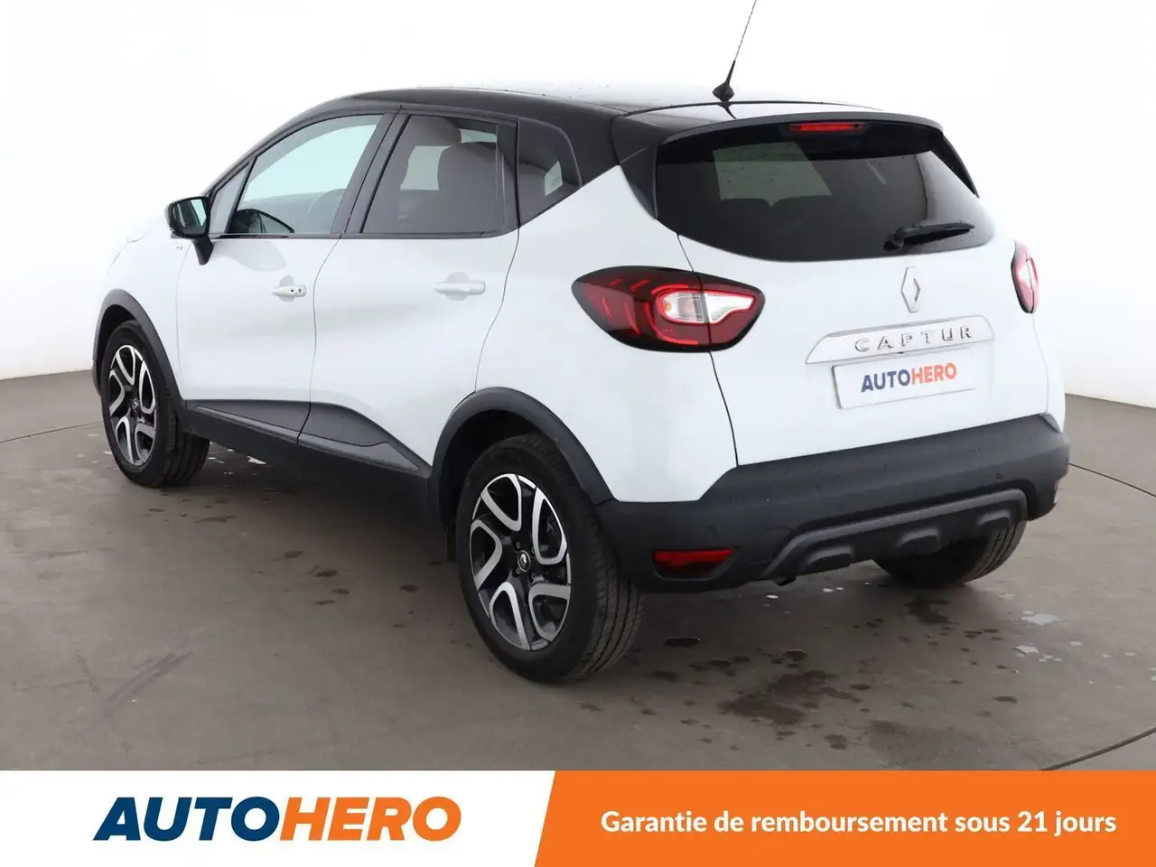 Renault Captur — photo 4
