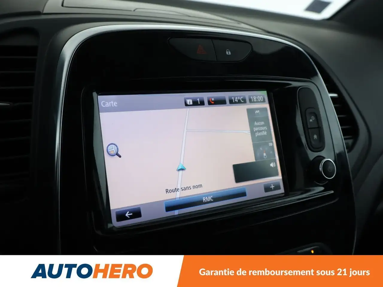 Renault Captur — photo 23