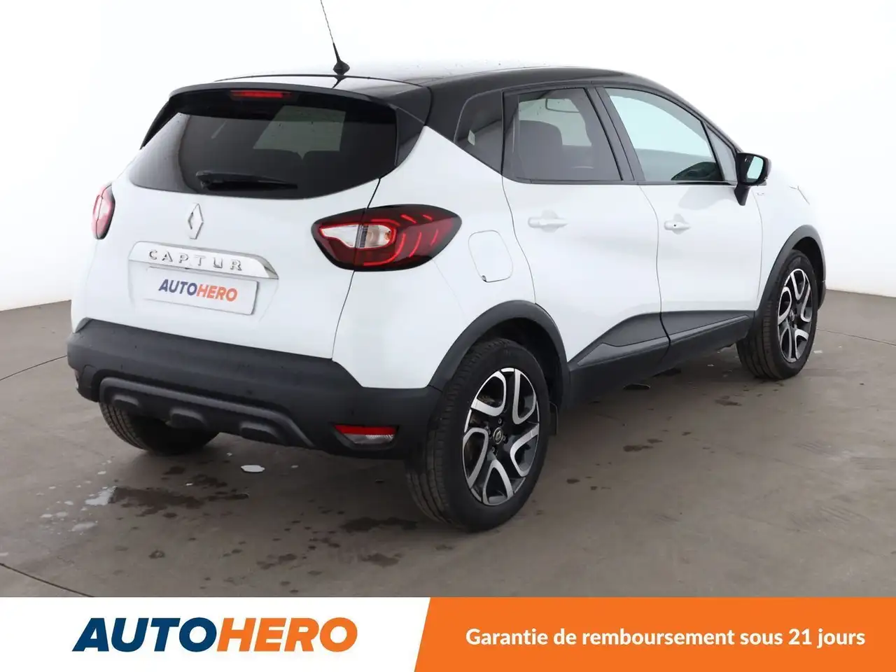 Renault Captur — photo 6