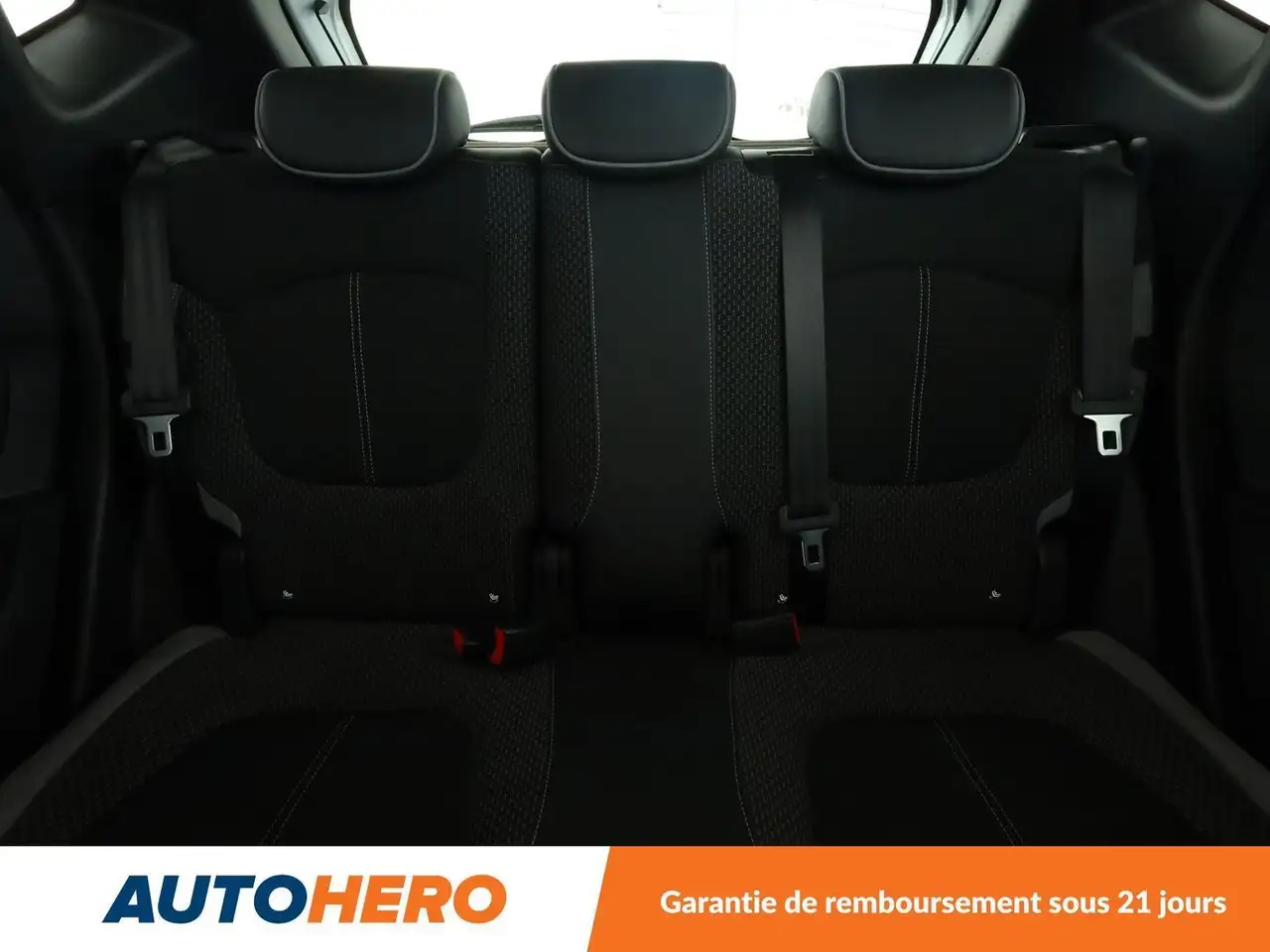 Renault Captur — photo 15