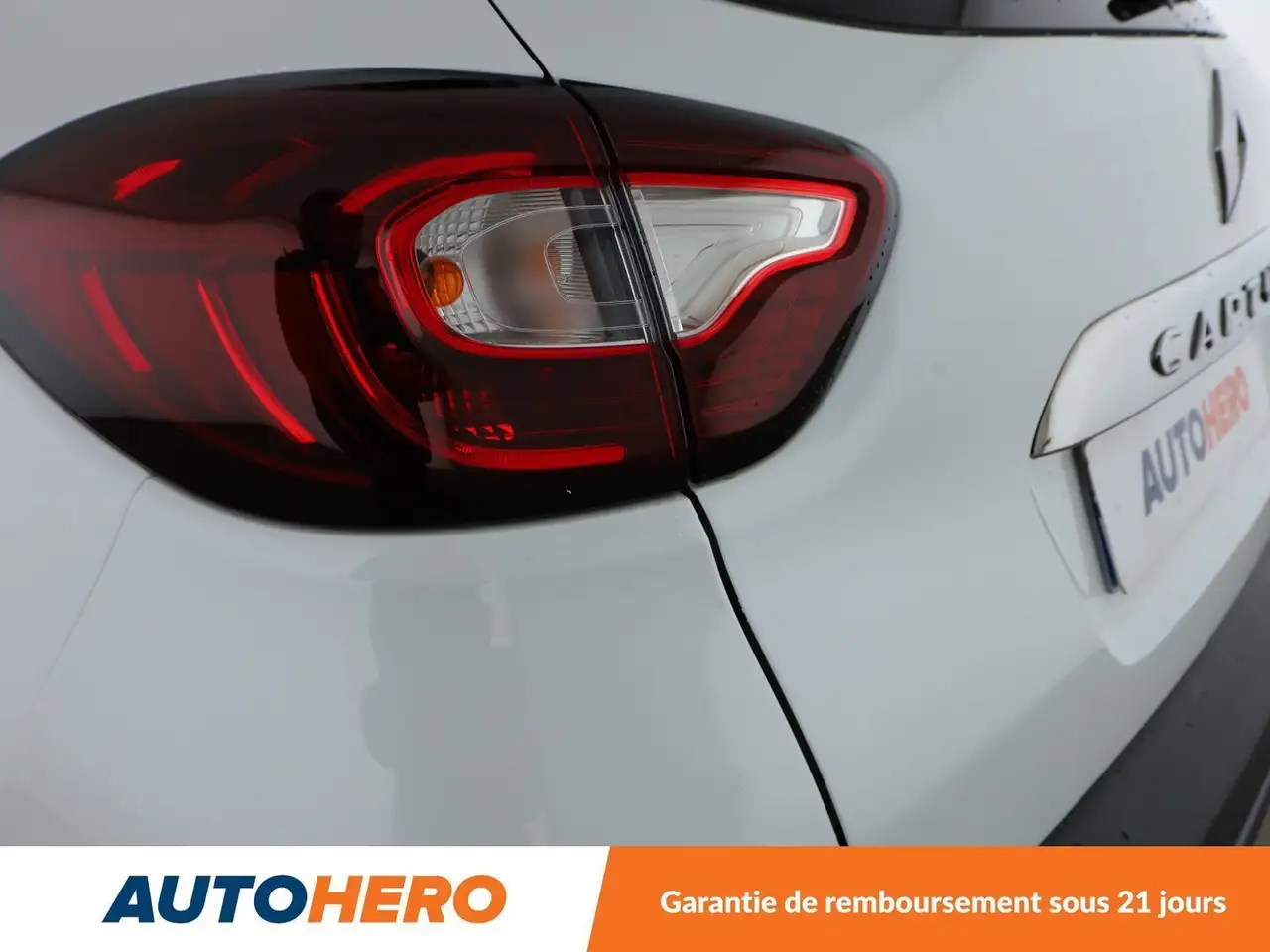 Renault Captur — photo 36