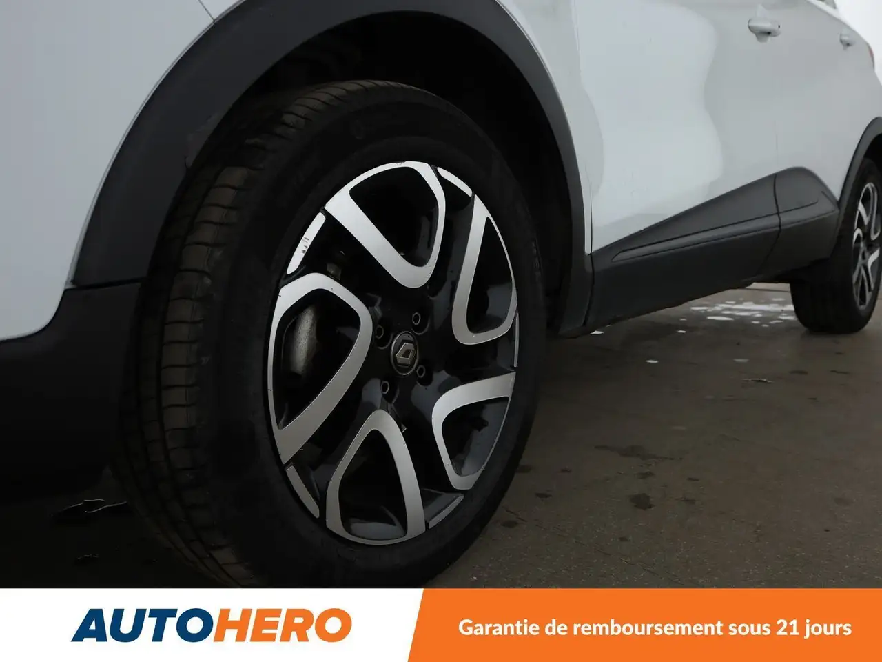 Renault Captur — photo 35