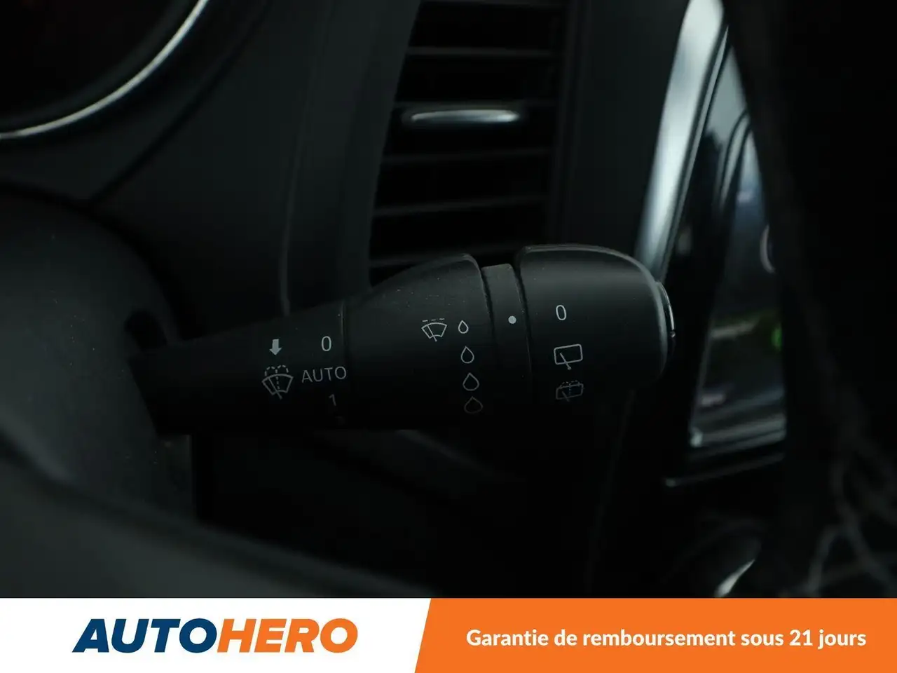 Renault Captur — photo 21