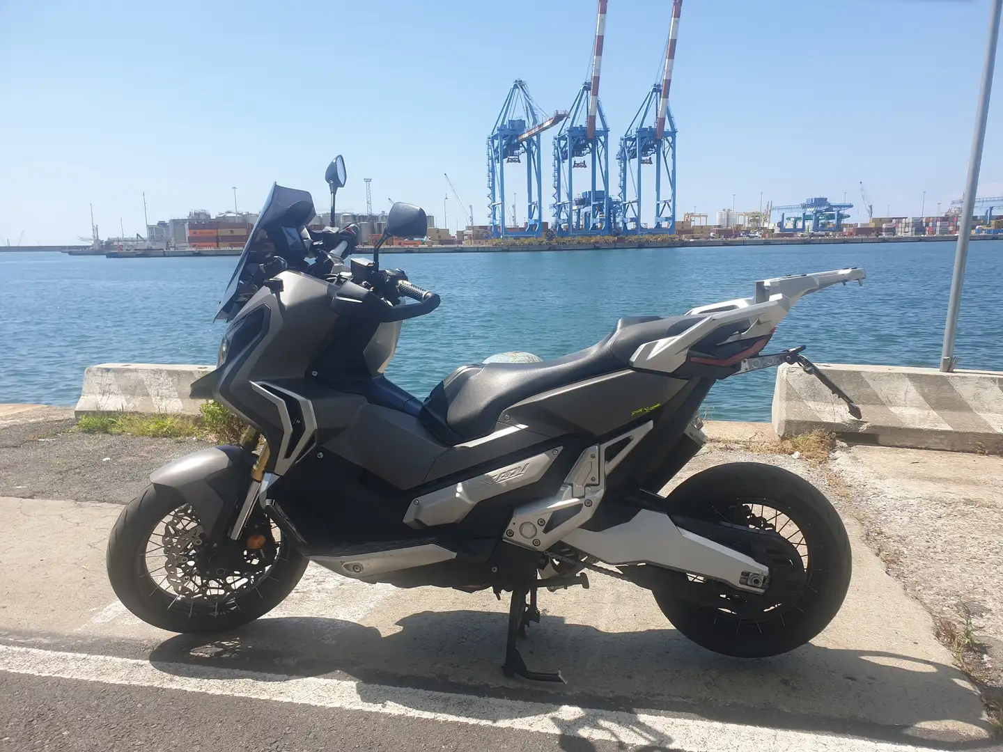 Honda X-ADV PER POCO+INCLUSO*PASSAGGIO*ZERO LAVORI DA FARE Grigio - 2