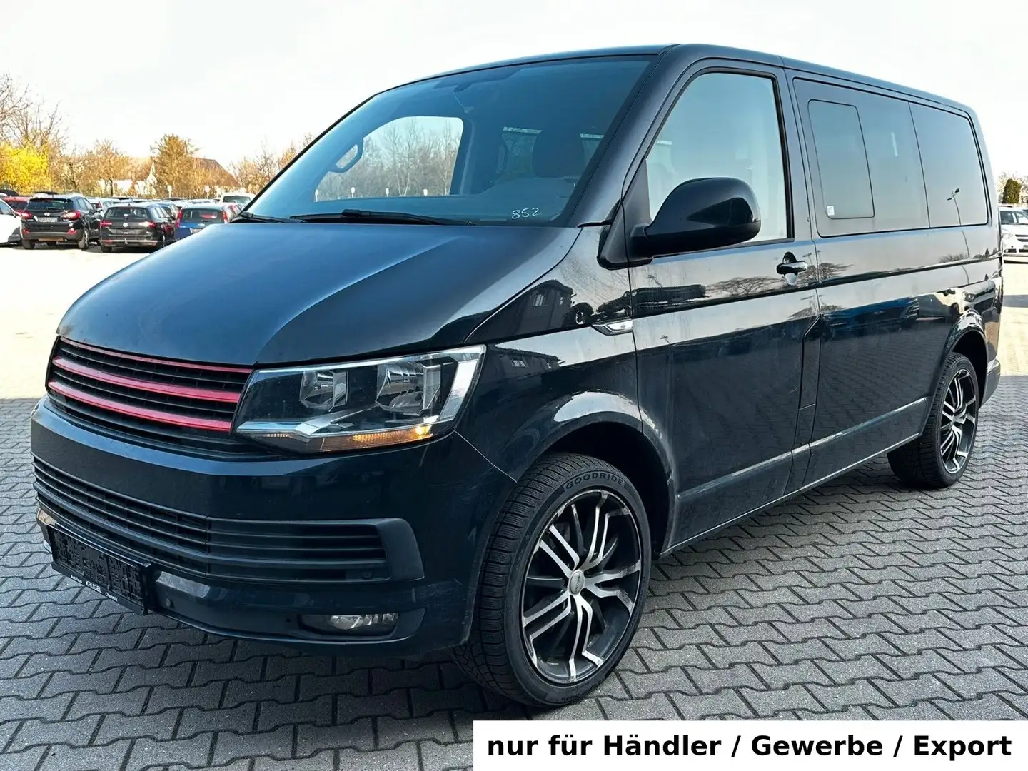 Volkswagen T6 Caravelle T6 2.0 TDI DSG 150PS Caravelle Comfortline Negro - 1