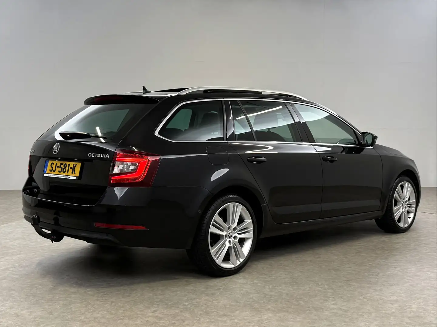 Skoda Octavia 1.0 TSI | Pano | Sfeer | Carplay | Camera | Clima Noir - 2