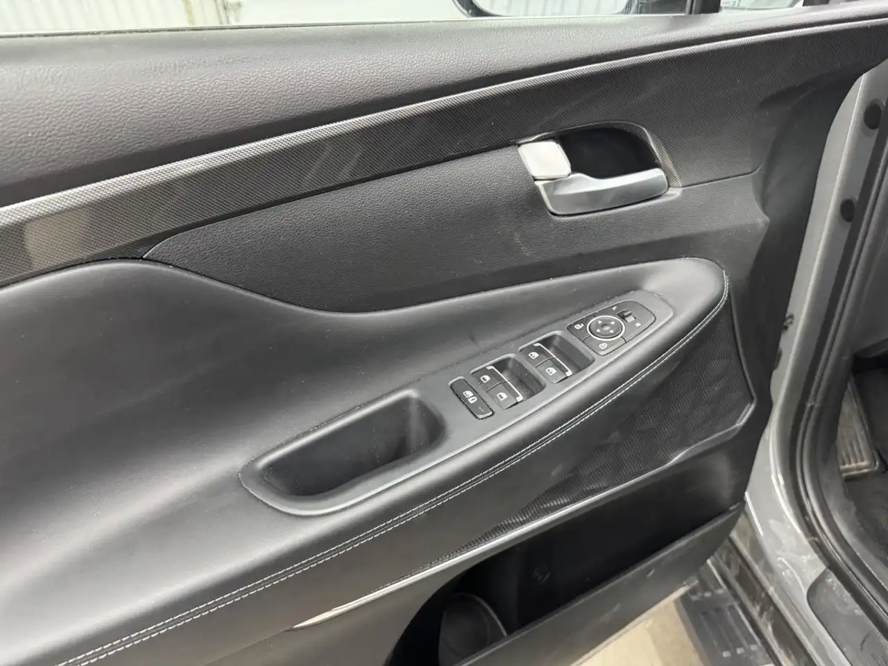Hyundai SANTA FE снимка Hyundai SANTA FE