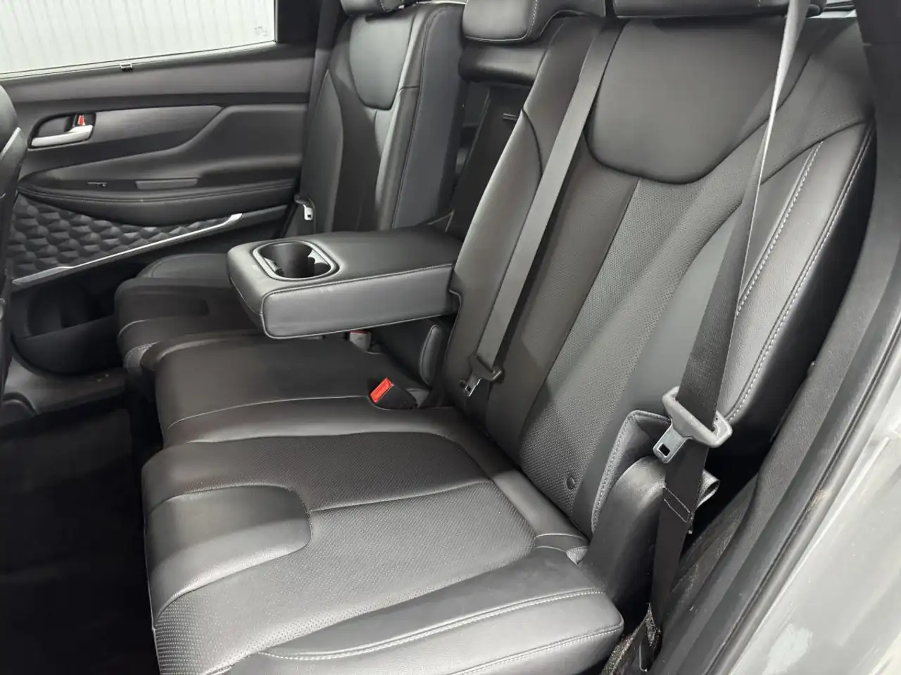 Hyundai SANTA FE снимка Hyundai SANTA FE