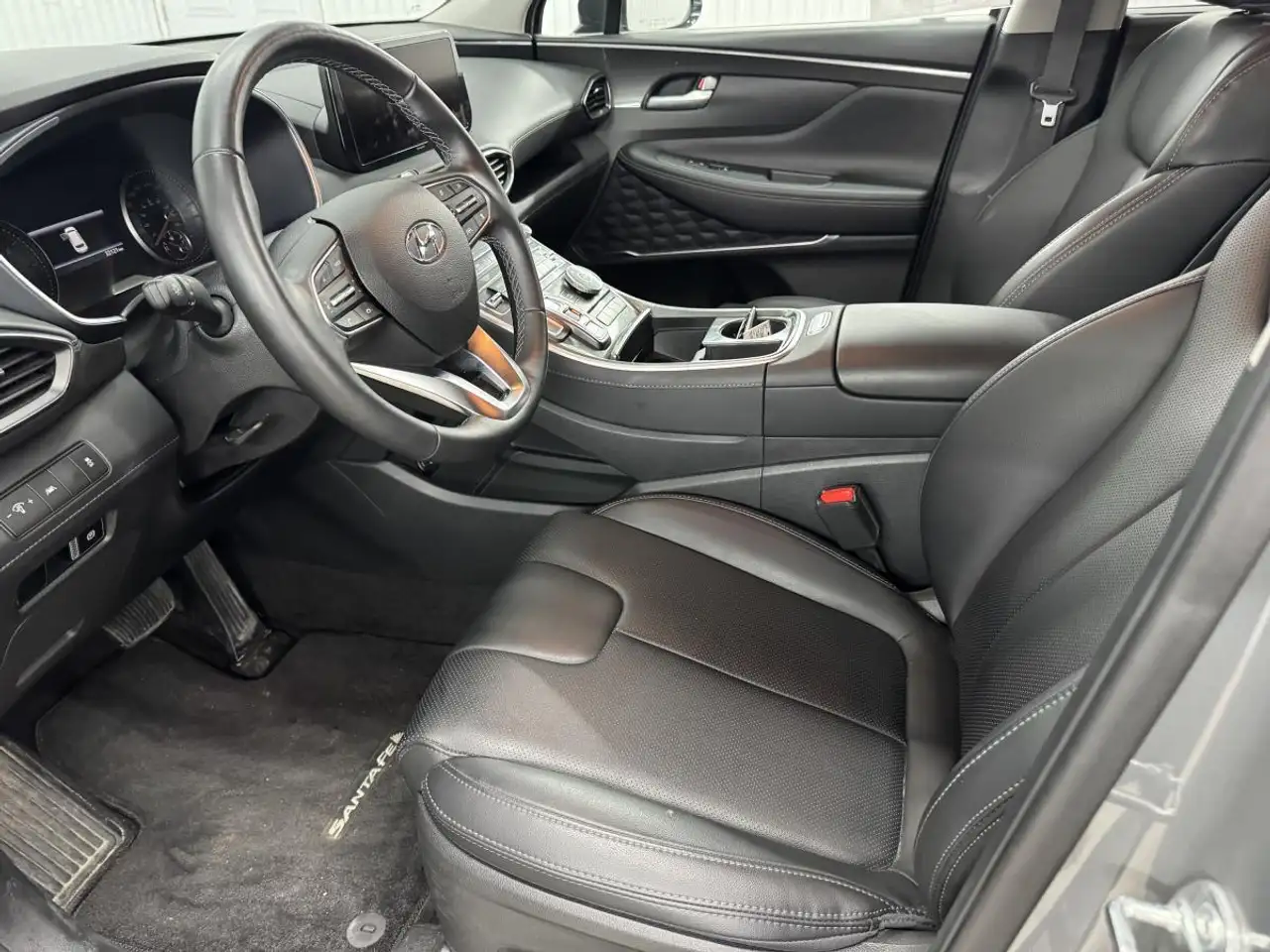 Hyundai SANTA FE снимка Hyundai SANTA FE