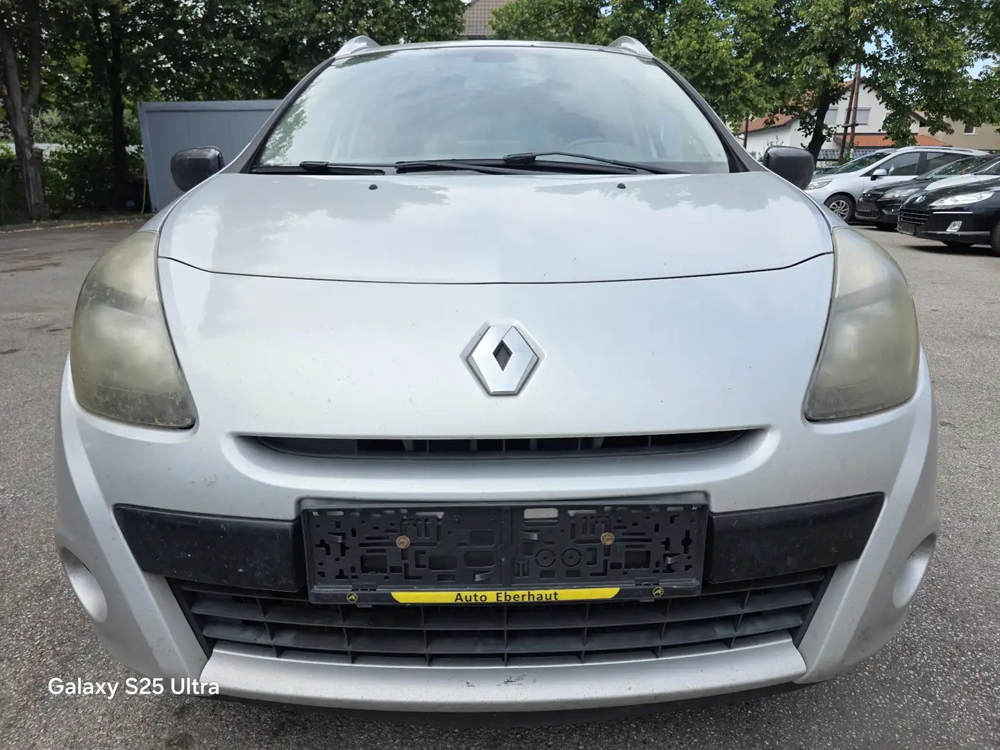 Renault Clio 1.5 dCi 90 FAP Grandtour Luxe Grau - 1