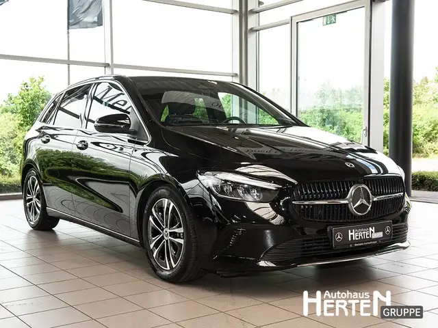 Mercedes-Benz B-Class view 3