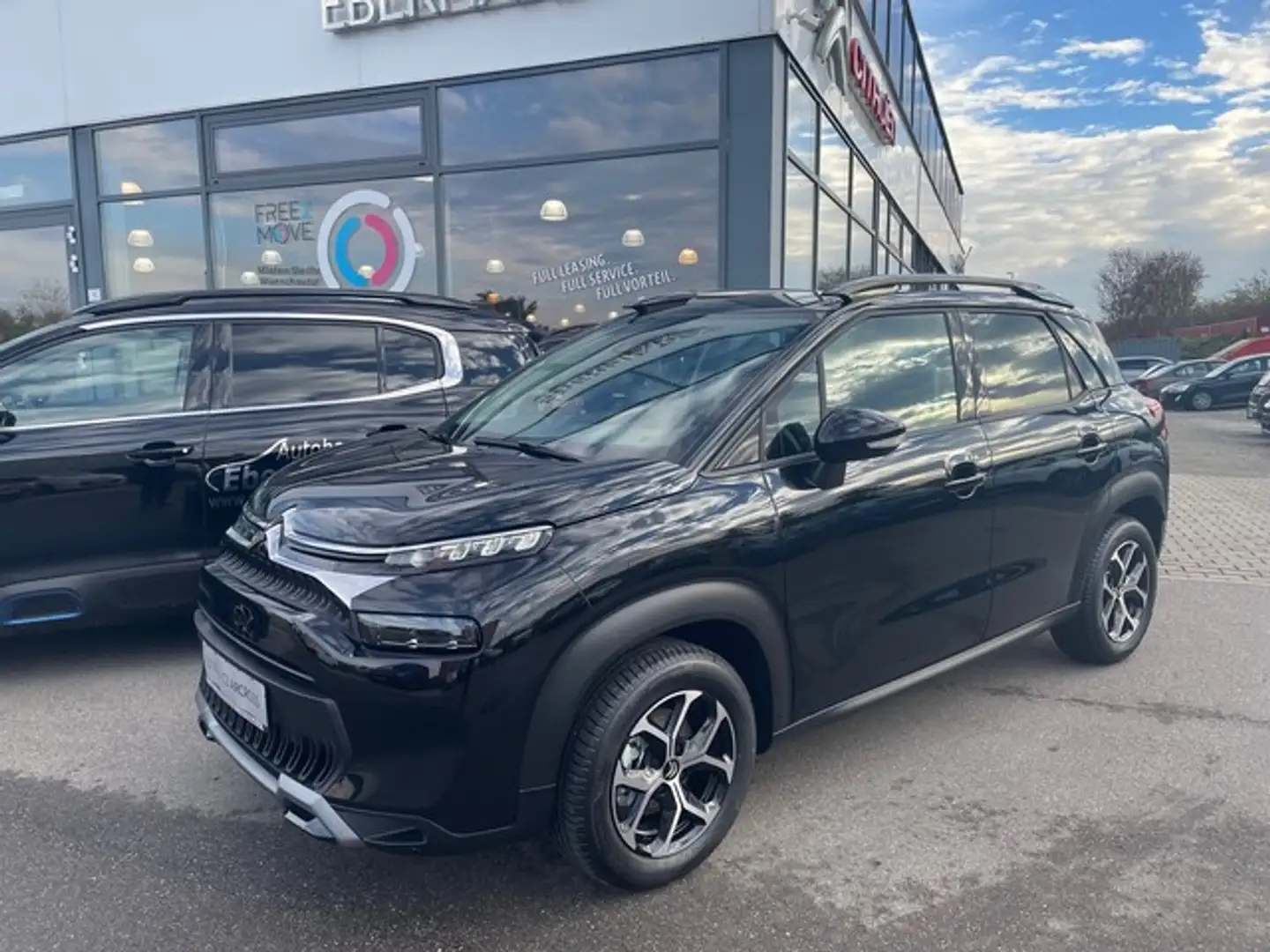 Citroen C3 Aircross PureTech 130 EAT6 Plus Zwart - 1