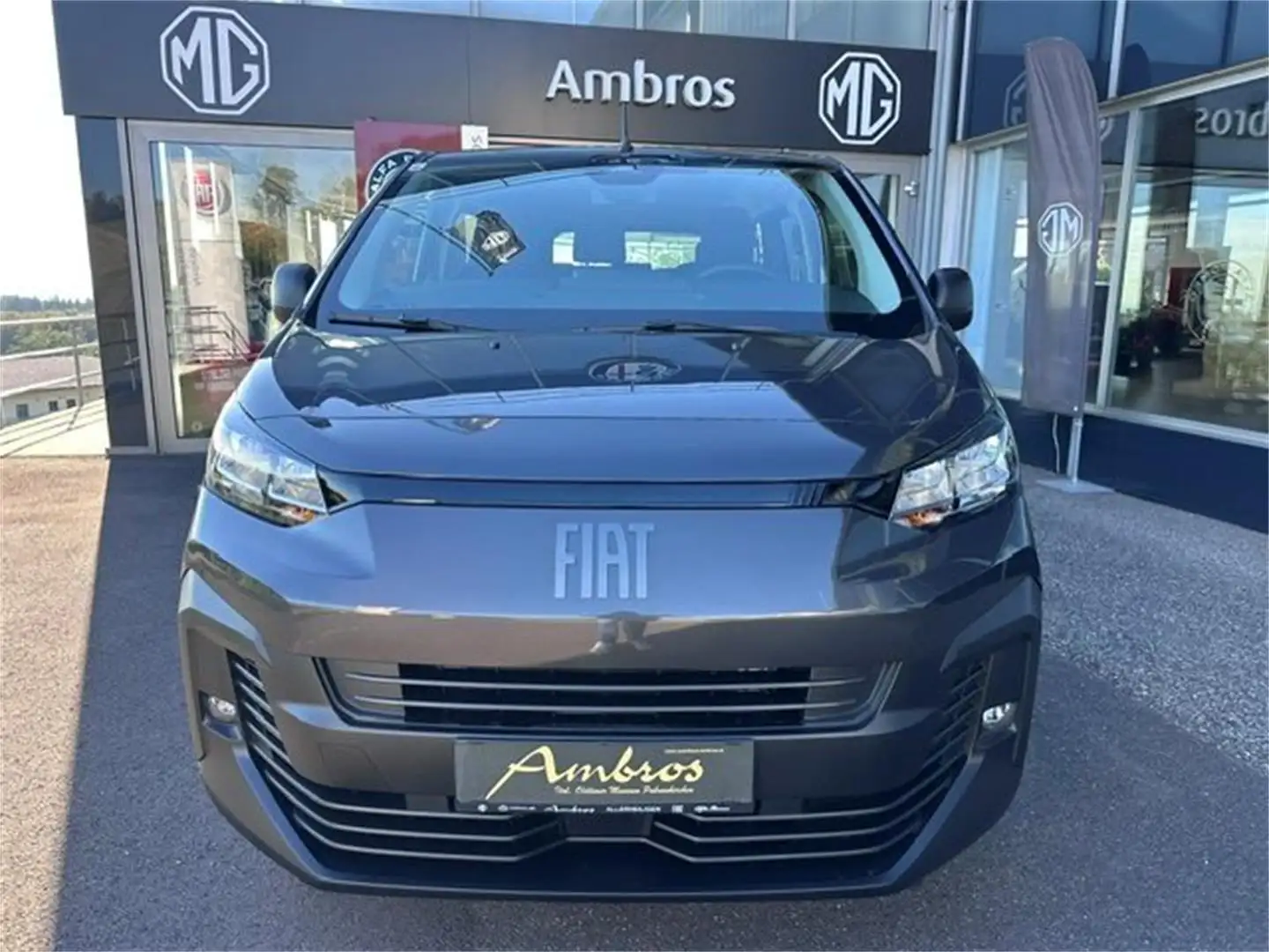 Fiat Scudo Kombi XL Diesel 180 Automatik - 9 Sitzer Grau - 2