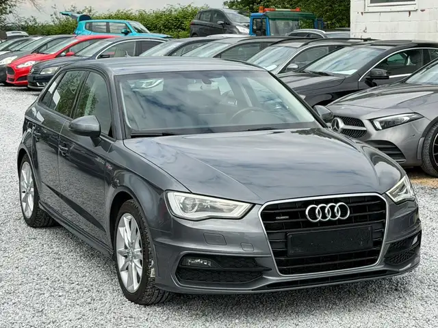 Audi A3 Sportback 1.6 TDi Quattro - S LINE - Euro 6b