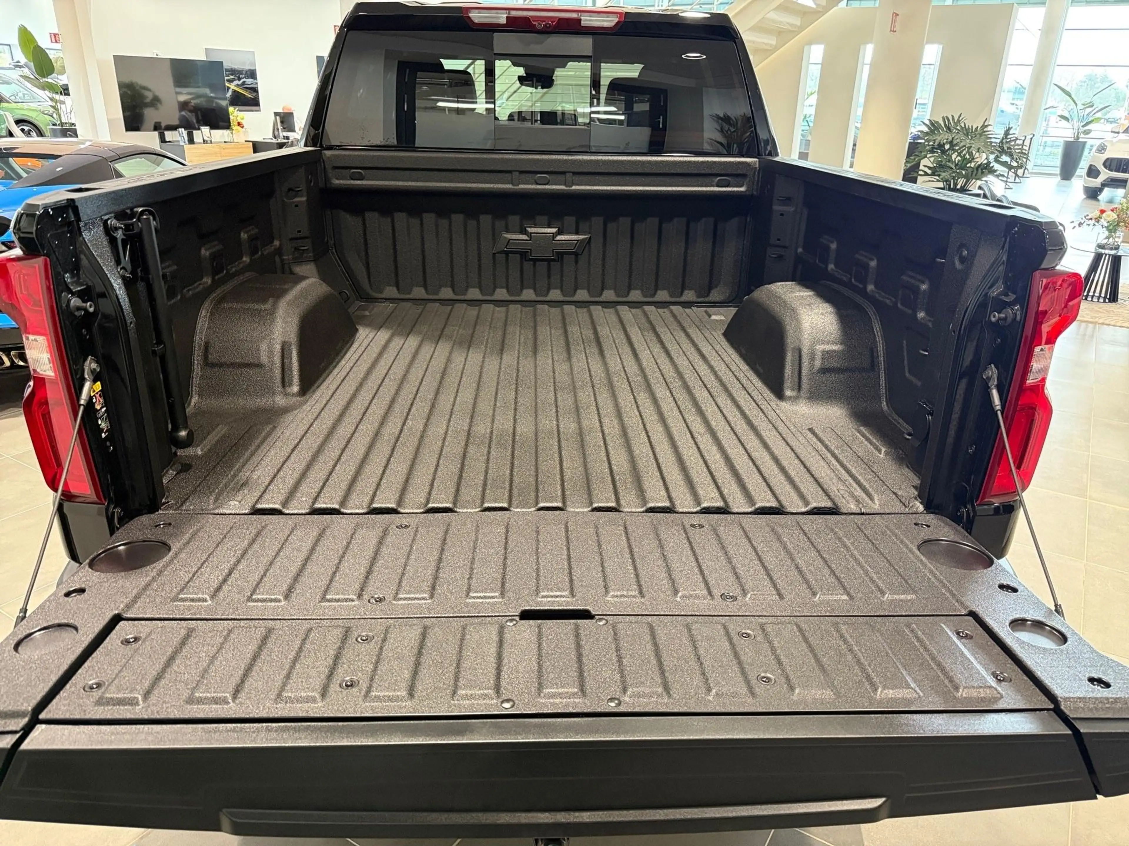 Chevrolet Silverado 1500 HIGH COUNTRY V8 6.2 — photo 13