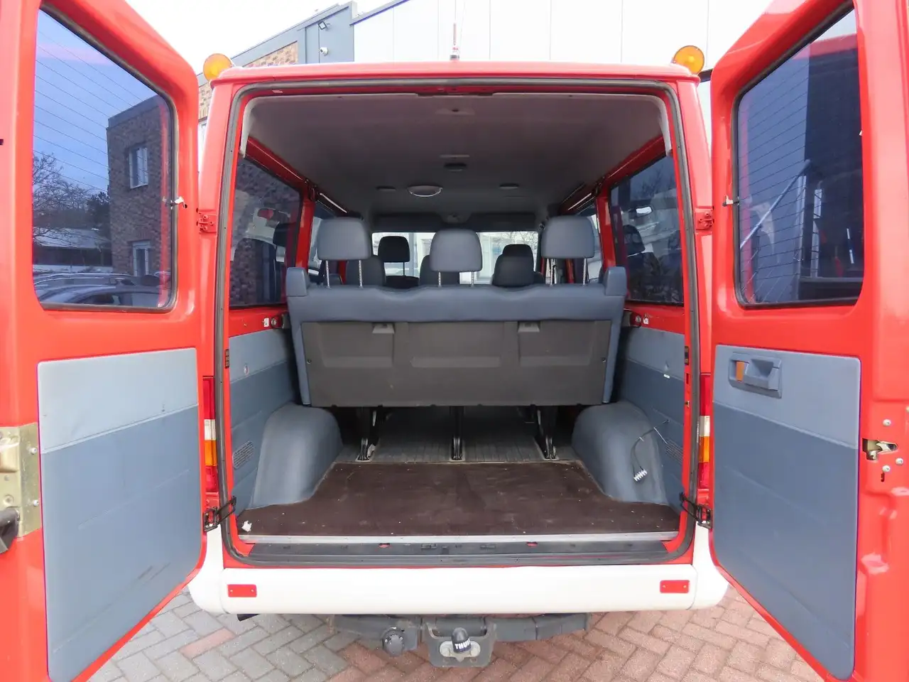 Mercedes-Benz Sprinter 210 D Feuerwehr 8-Sitzer, foto 8