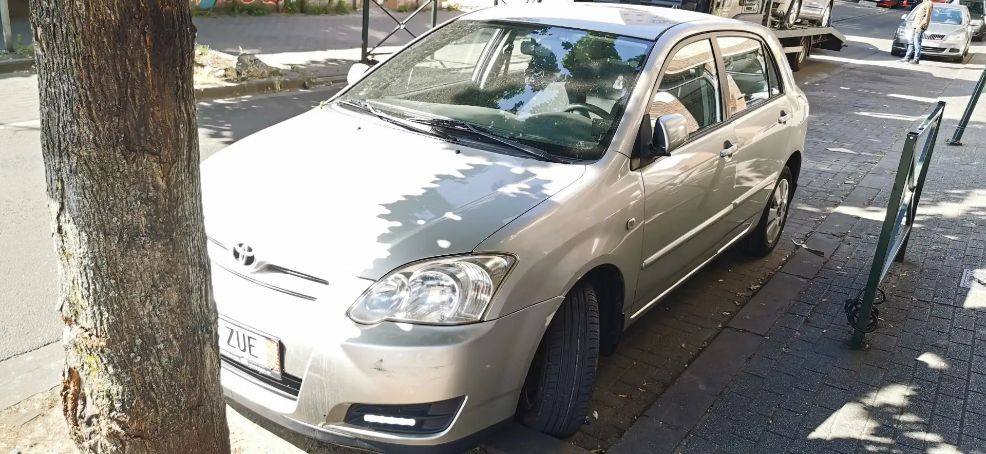 Toyota Corolla 1.6 Liftback A - 1