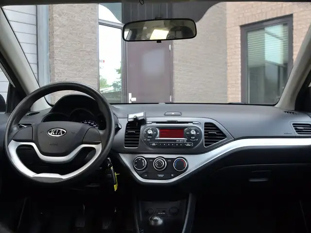 Kia Picanto view 7
