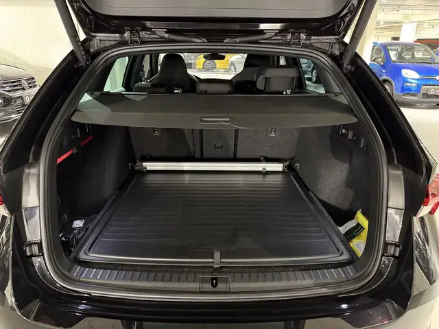 Skoda Octavia view 12