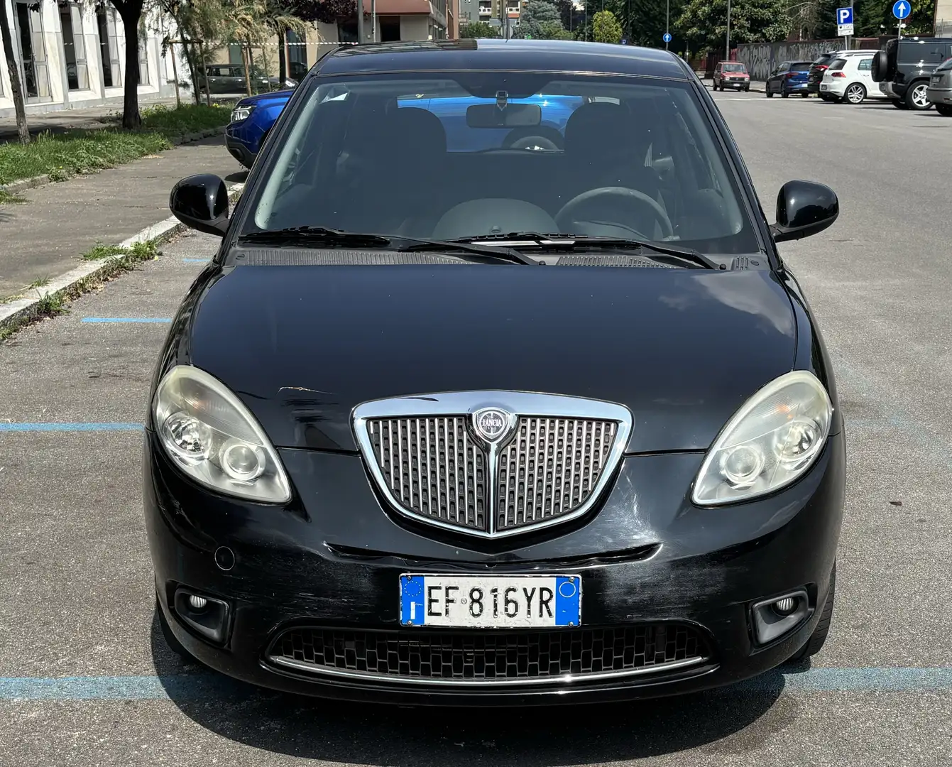 Lancia Y 10 Elite Negru - 2