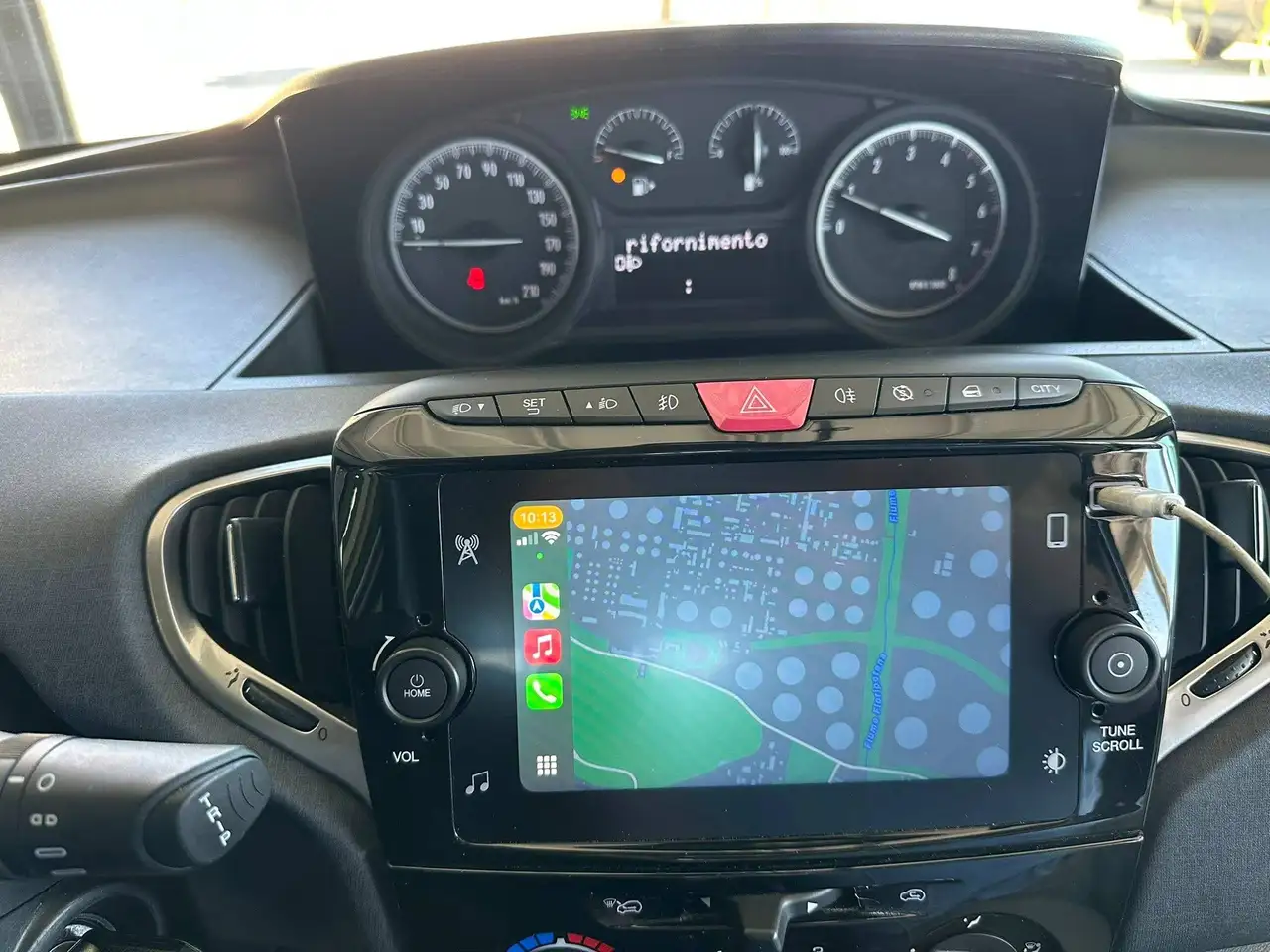 Lancia Ypsilon 2022 — фото 13
