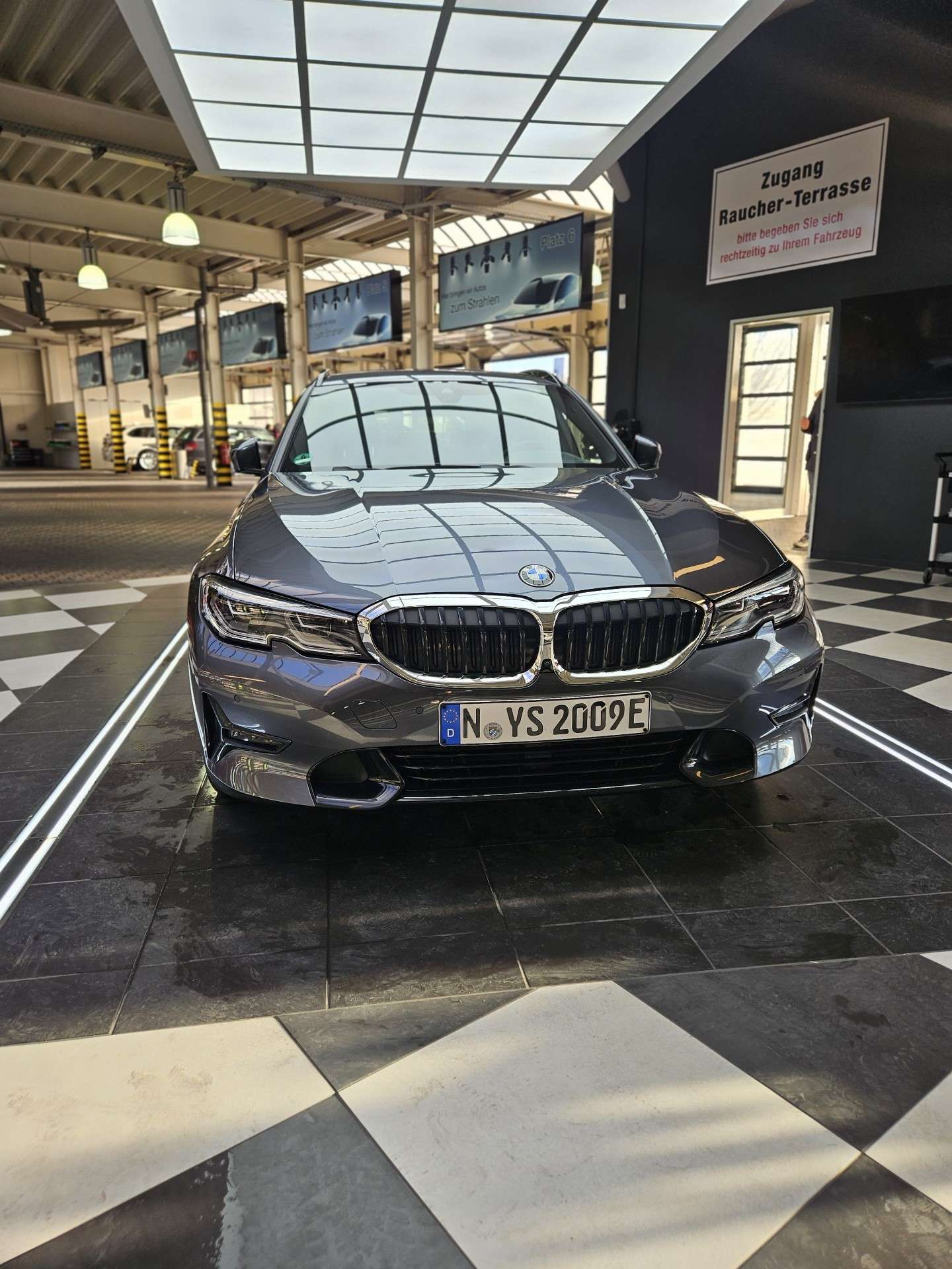 Second hand Bmw 3 Series 