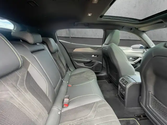 Peugeot 408 view 14
