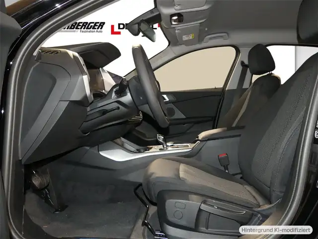 BMW 1 Series view 3