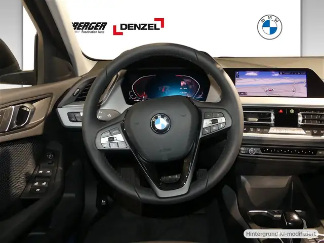 BMW 1 Series view 5