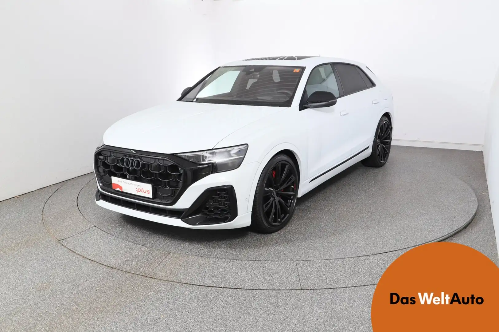 Audi Q8 TFSI e quattro 360 kW Weiß - 1