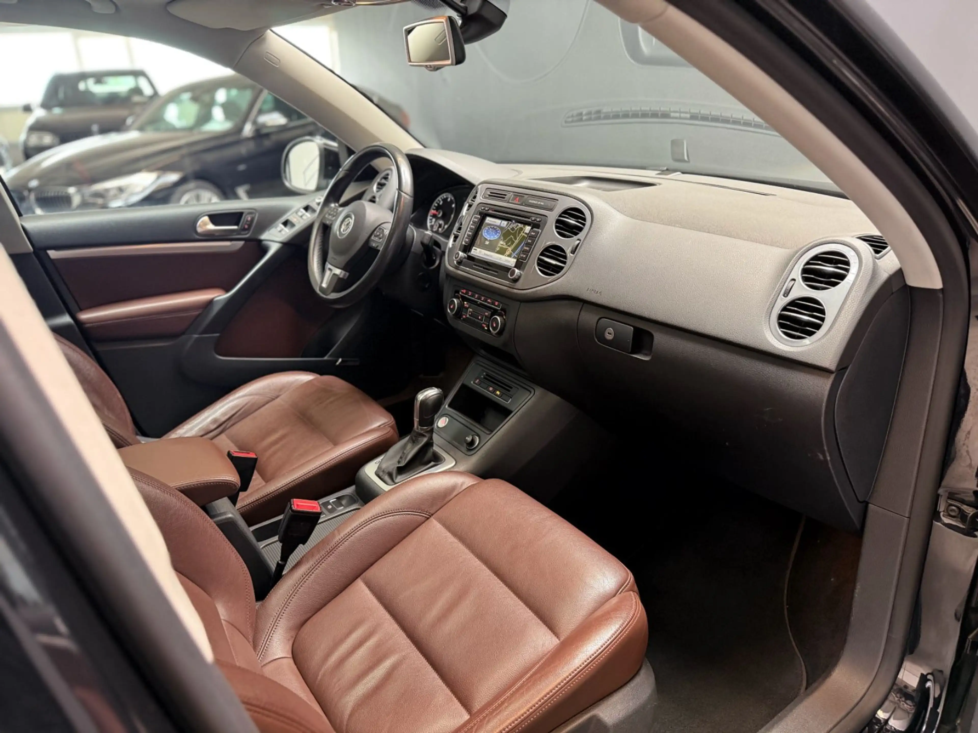 Volkswagen Tiguan 4Motion BiXenon/Navi/Kamera/HiFi — photo 9