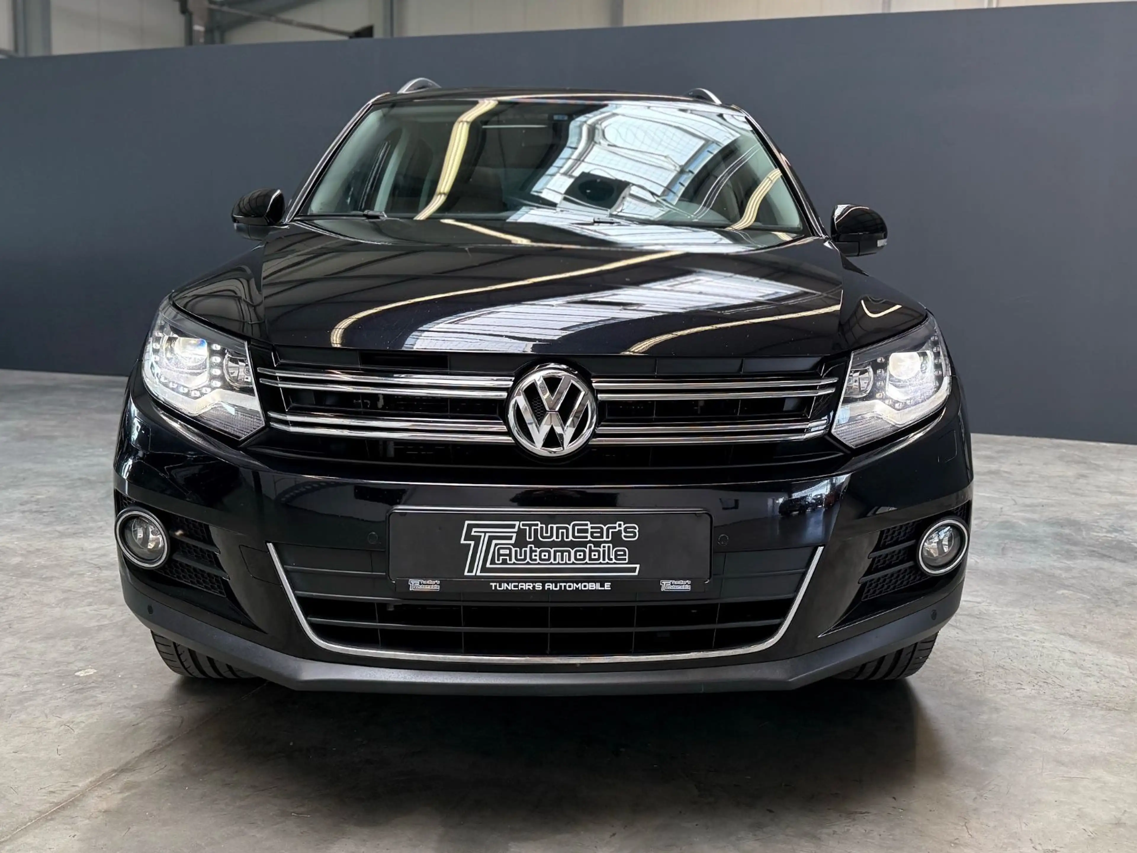 Volkswagen Tiguan 4Motion BiXenon/Navi/Kamera/HiFi — photo 7