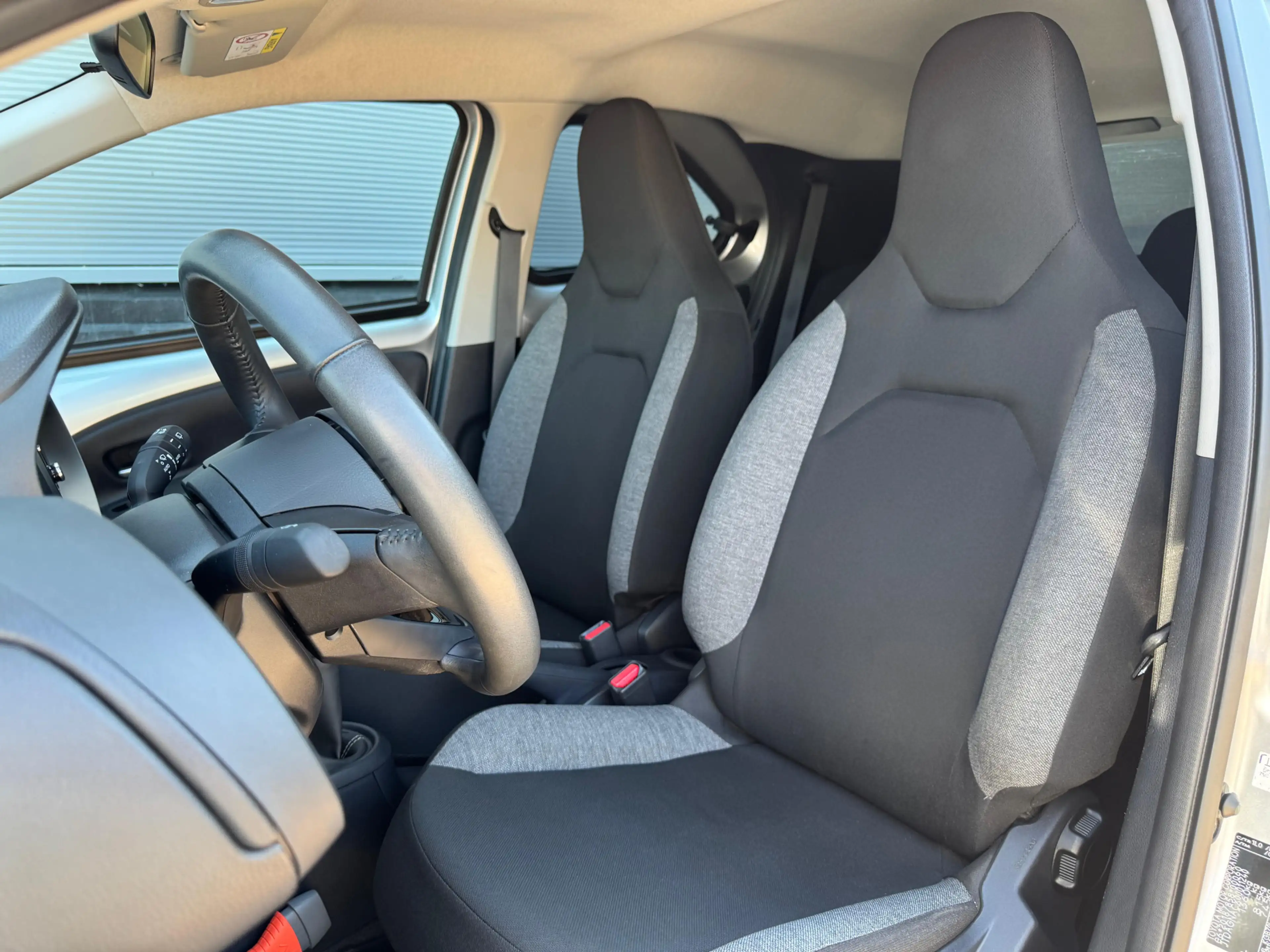 Toyota Aygo X 1.0 VVT-i MT first — photo 4