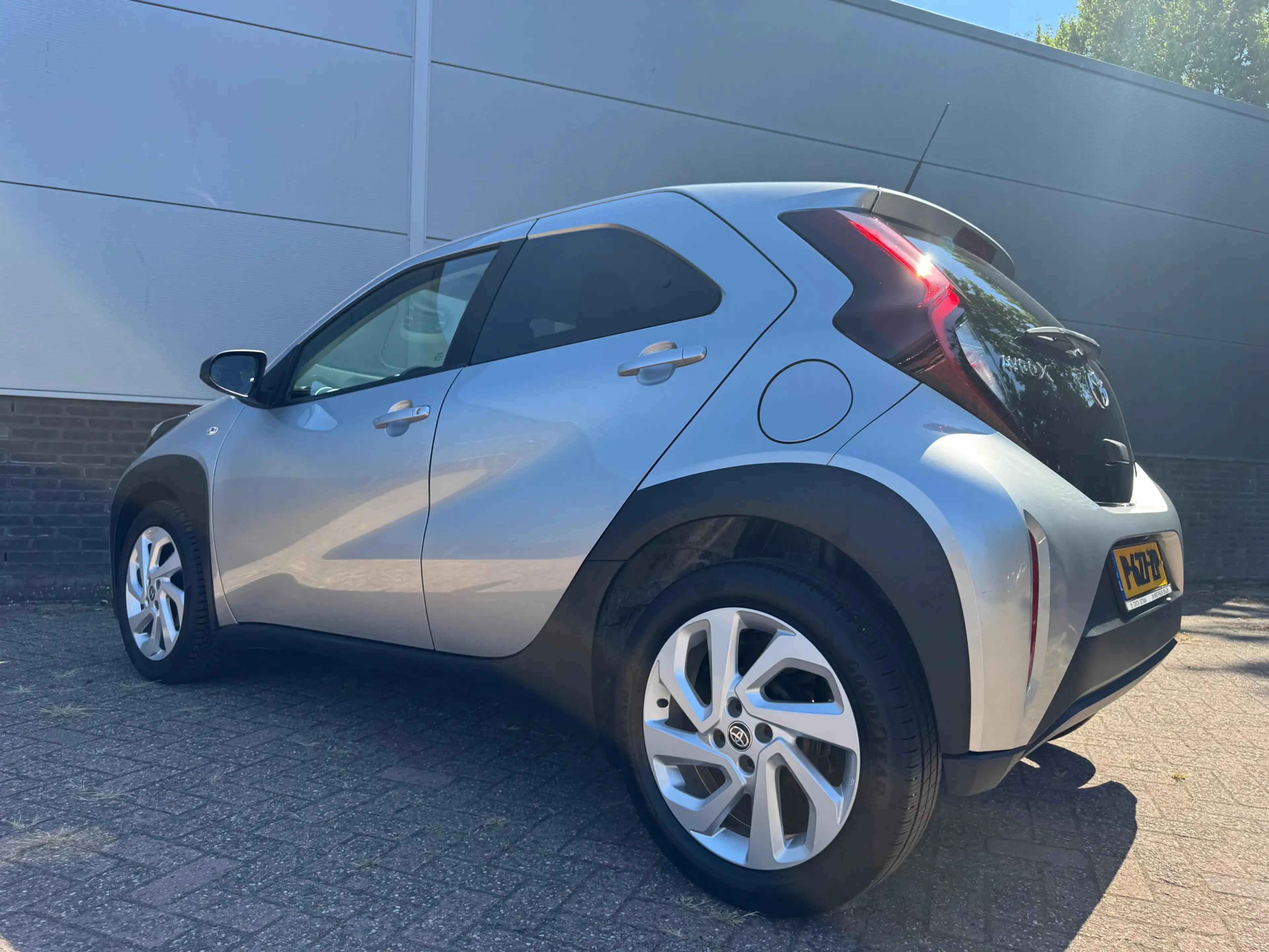 Toyota Aygo X 1.0 VVT-i MT first — photo 14