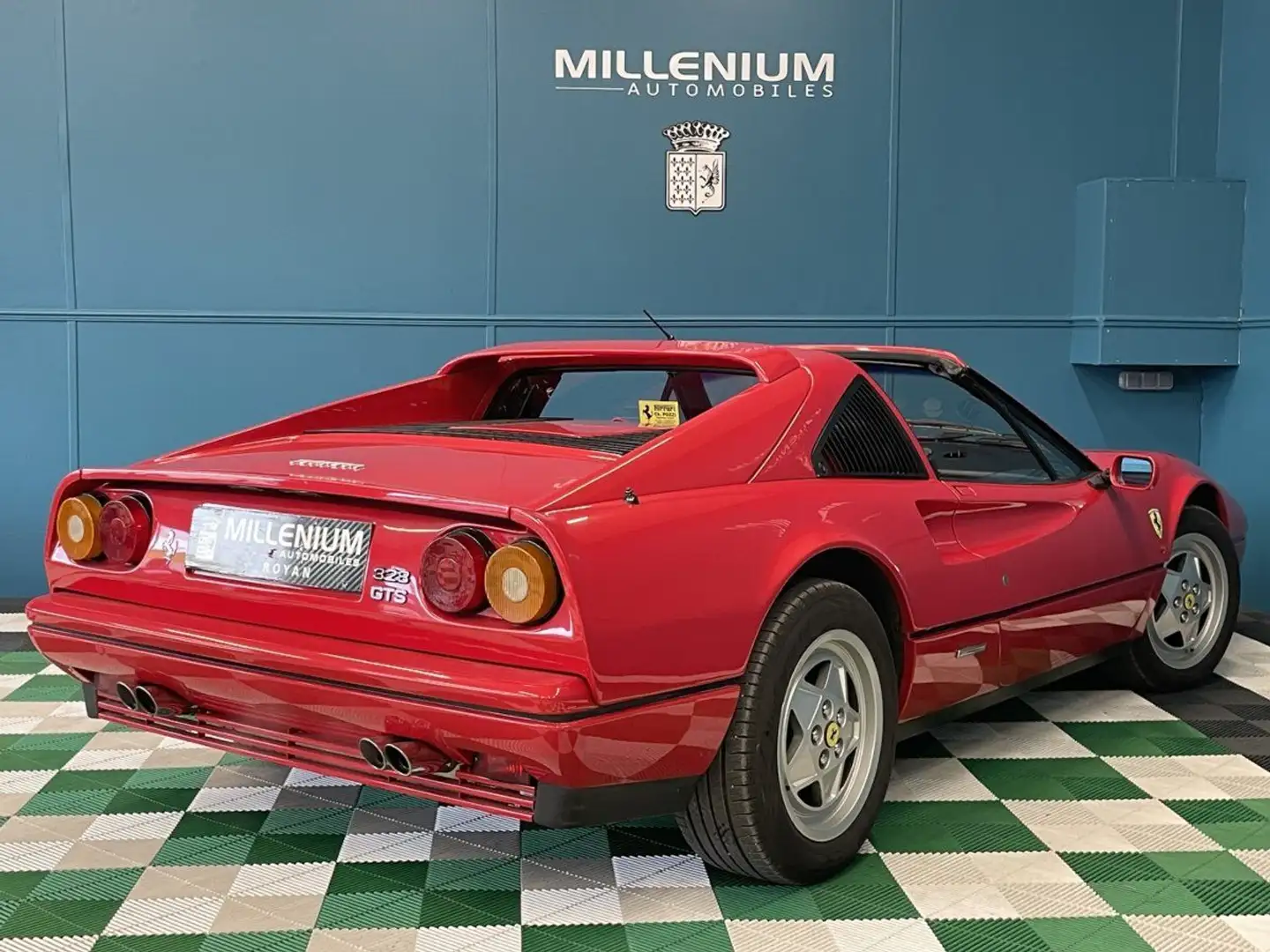 Ferrari 328 GTS Rojo - 2