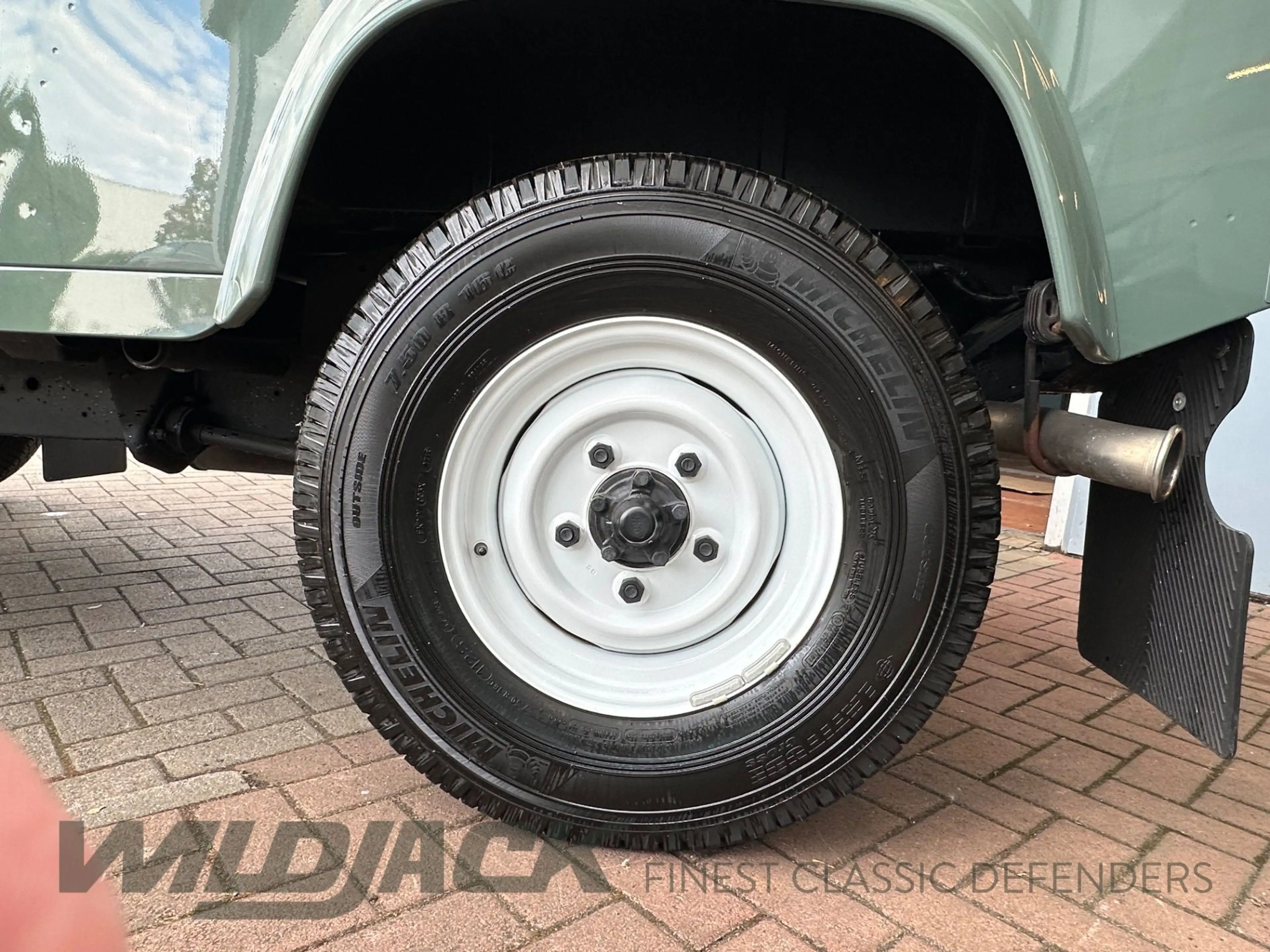 Land Rover Defender 90 DPF Soft Top E *NEUWERTIG* — photo 10