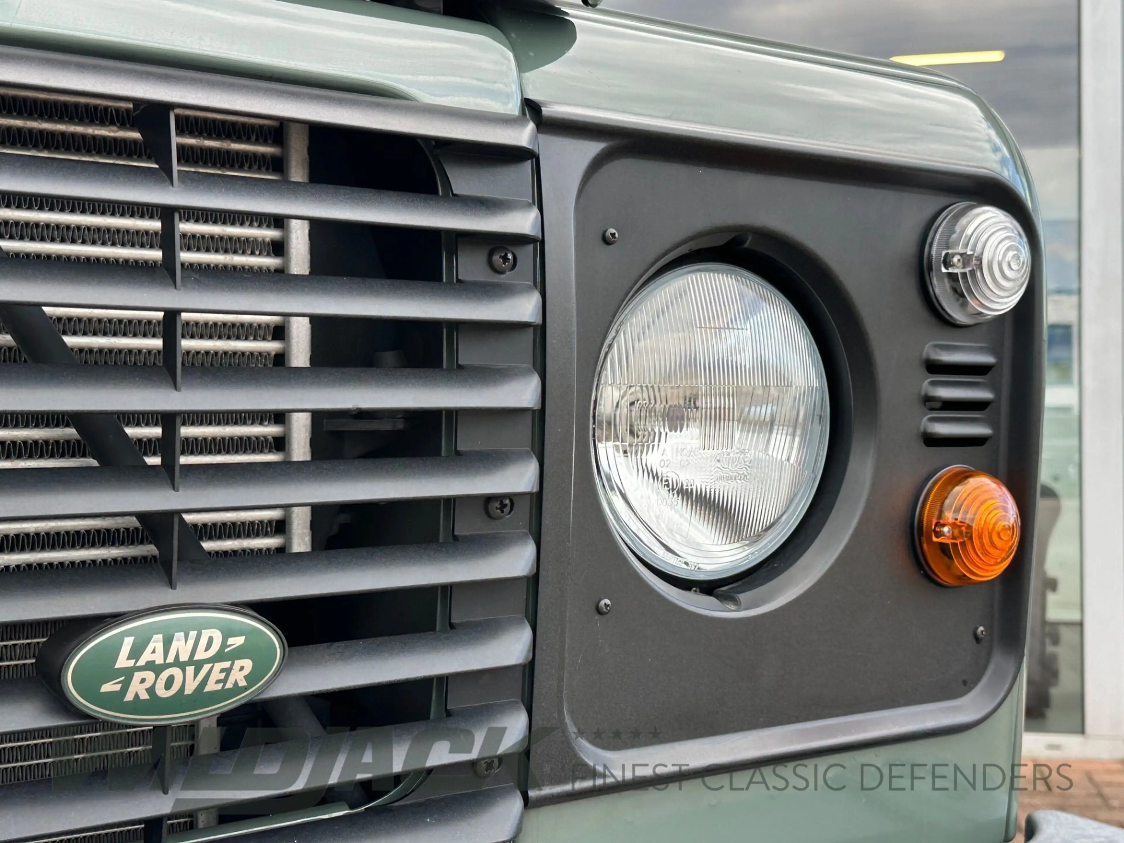 Land Rover Defender 90 DPF Soft Top E *NEUWERTIG* — photo 12