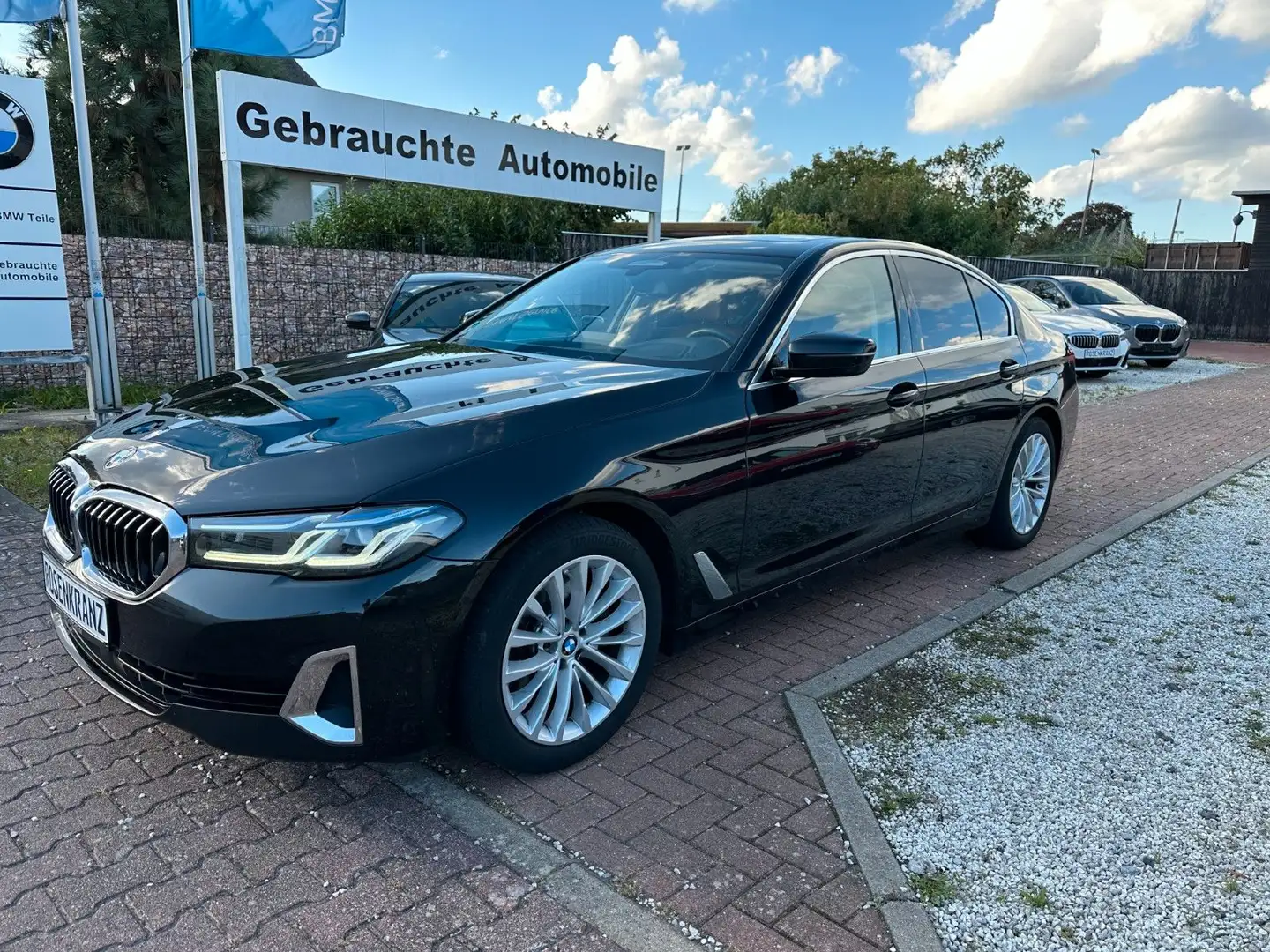BMW 520 d*Luxury Line*AHK*HUD*ACC*LASER*DACH* Noir - 1