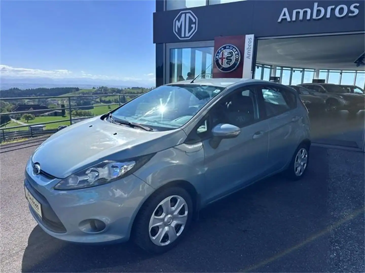 Ford Fiesta Trend 1,25 Grau - 1