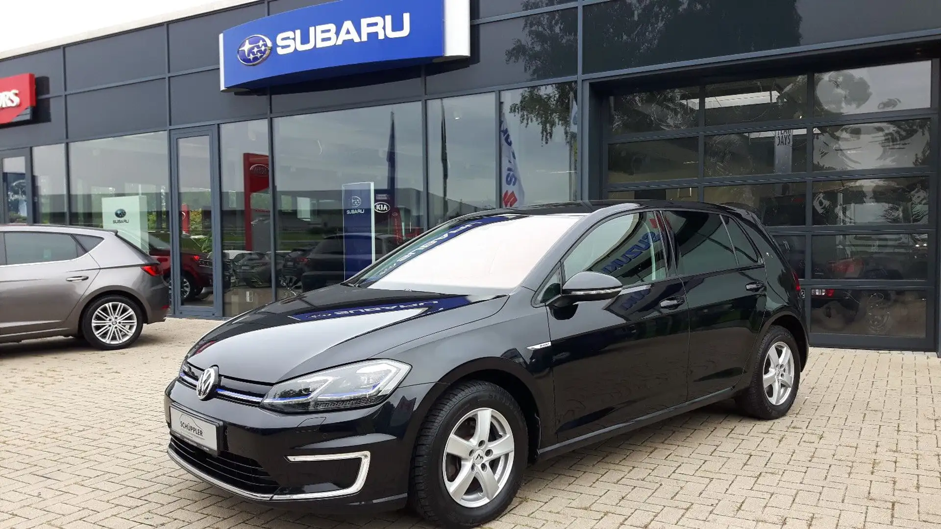 Volkswagen Golf VII Lim. e-Golf Zwart - 1