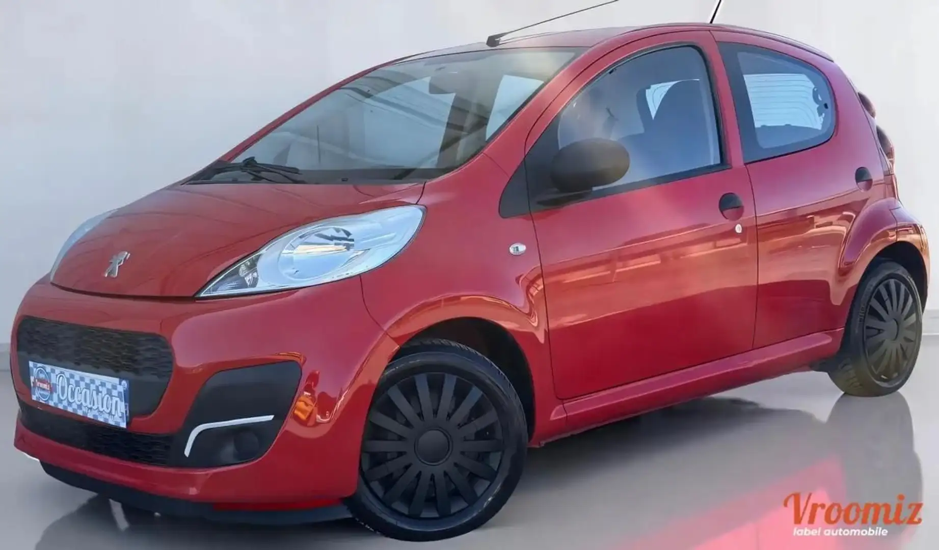 Peugeot 107 1.0e - 68ch (4 cv) 12V - BVM5 - 5 Portes - Rouge - BLUE LION Access %2B 2013 Rouge - 1