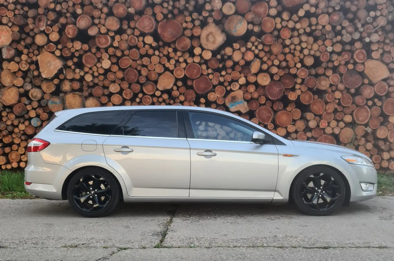 Ford Mondeo Turnier 2.5 Titanium - 1