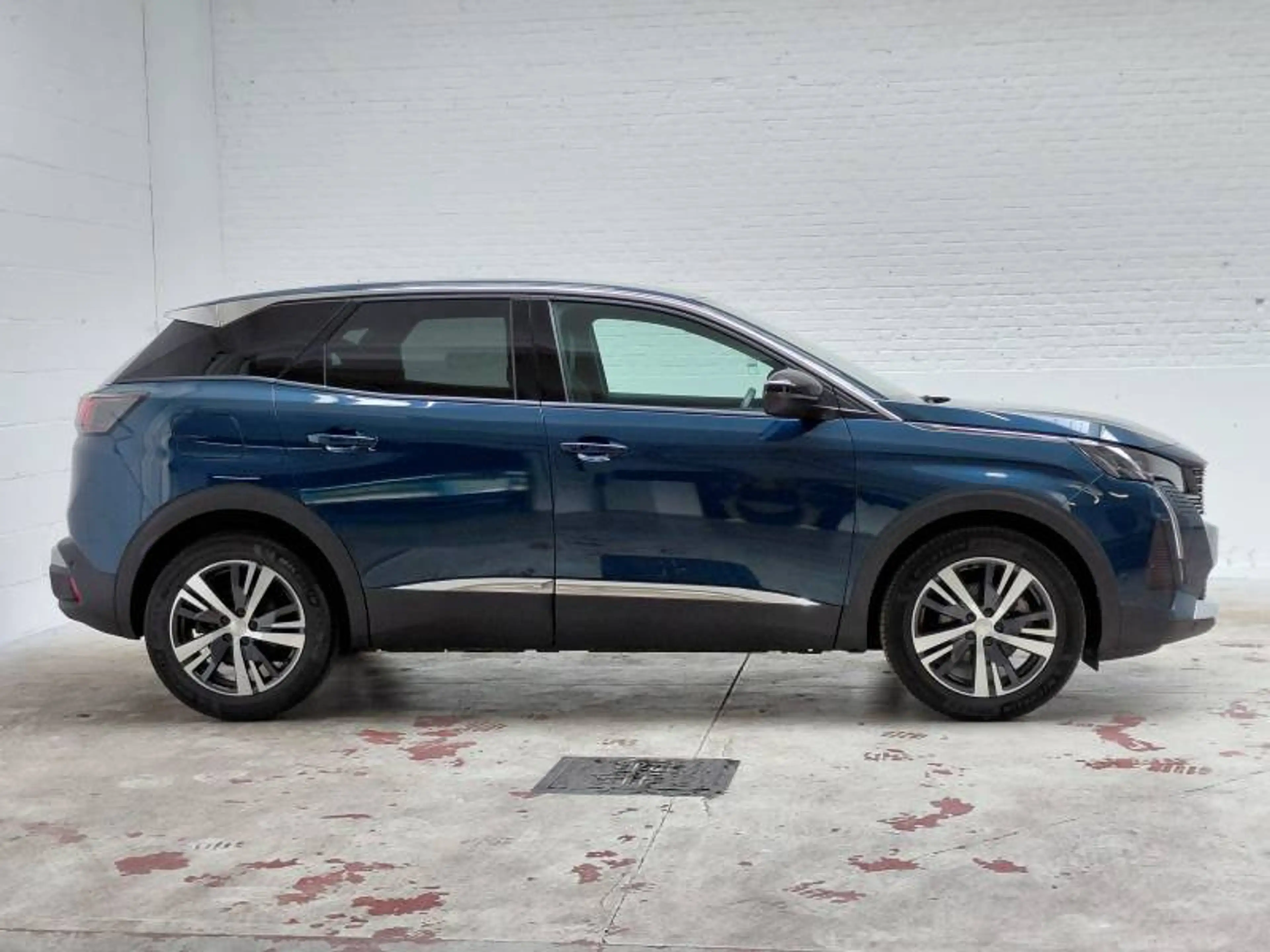 Peugeot 3008 2 1.2 PureTech 96kW S&S Allure Pack — photo 5