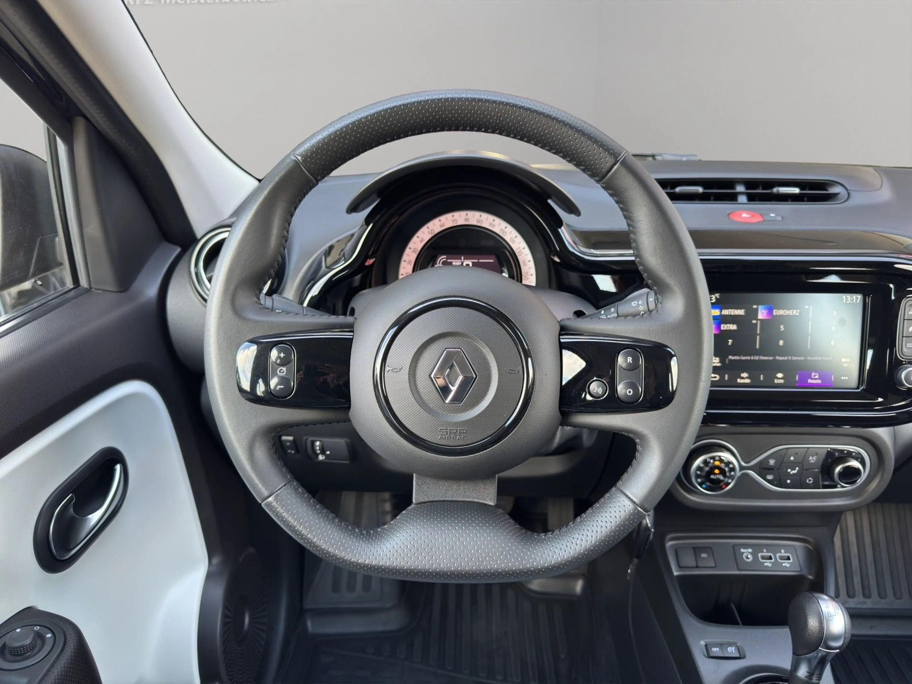 Renault Twingo Zen Electric*Full-Link*aus 1.Hand* — photo 14