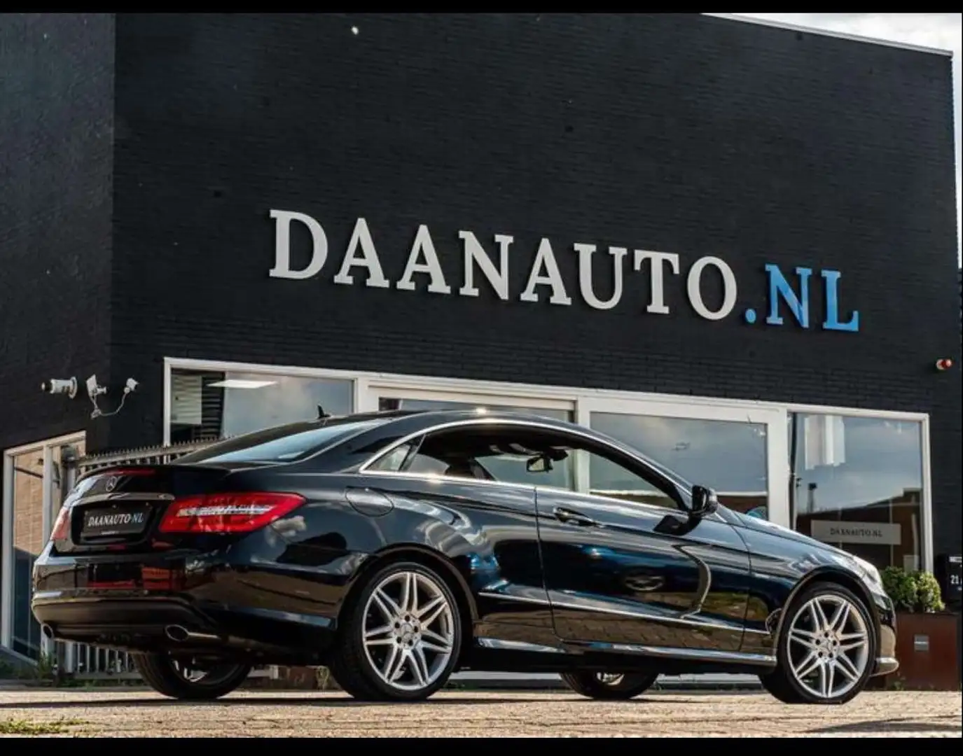 Mercedes-Benz E 350 CGI Coupe BlueEFFICIENCY 7G-TRONIC Avantgarde - 2