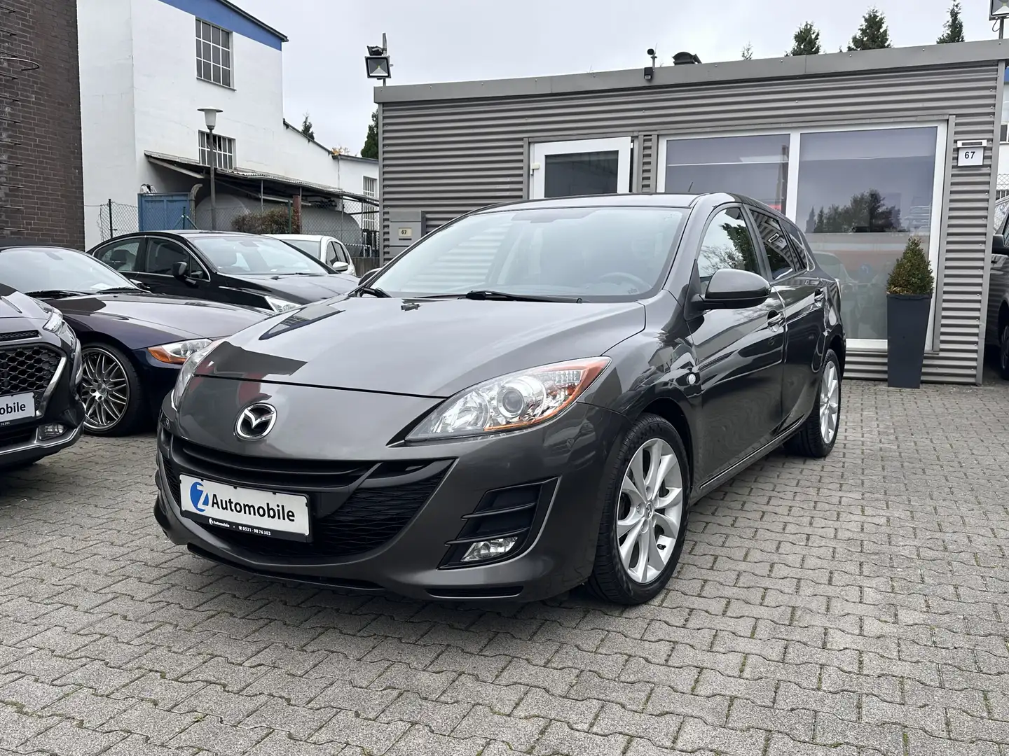 Mazda 3 1.6 CD Exclusive-Line Grau - 1